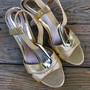 ALFANI Classy Golden 100% Genuine Leather Heels